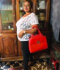 Dating Woman Cameroon to Betis : Mimi, 38 years